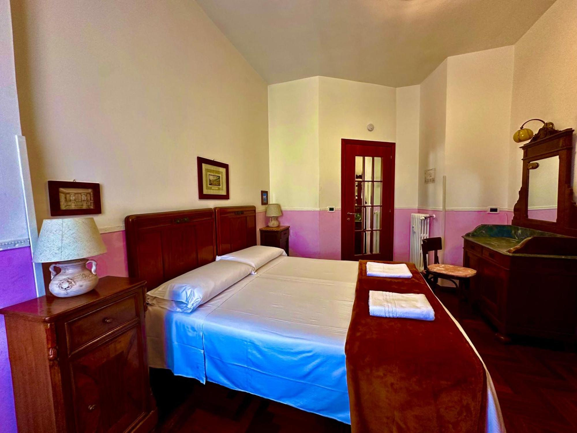 Pardis Guest House Rom Exterior foto